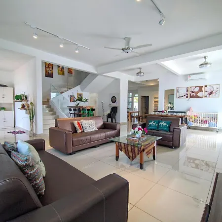 Fun Villa 6Rm 12 To 22 Pax Wifi Netflix Bbq Steamboat Games Beach Water Park Desaru Exterior photo