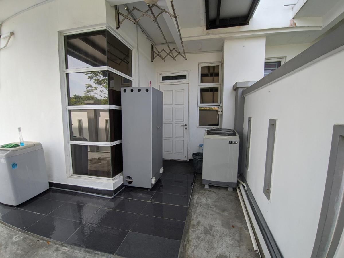 Villa Fun 6rm 12 To 22 Pax Wifi Netflix Bbq Steamboat Games Water Park