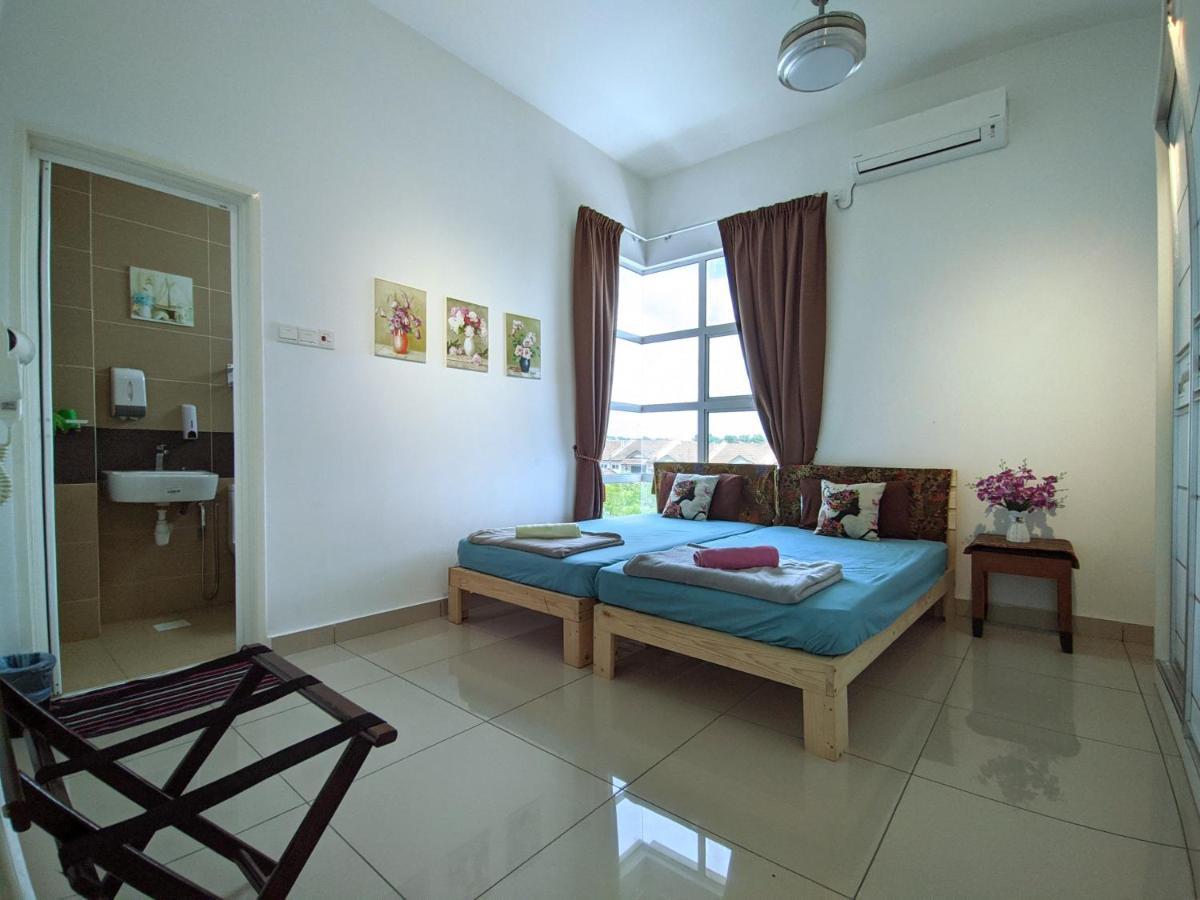 Villa Fun 6rm 12 To 22 Pax Wifi Netflix Bbq Steamboat Games Water Park *
