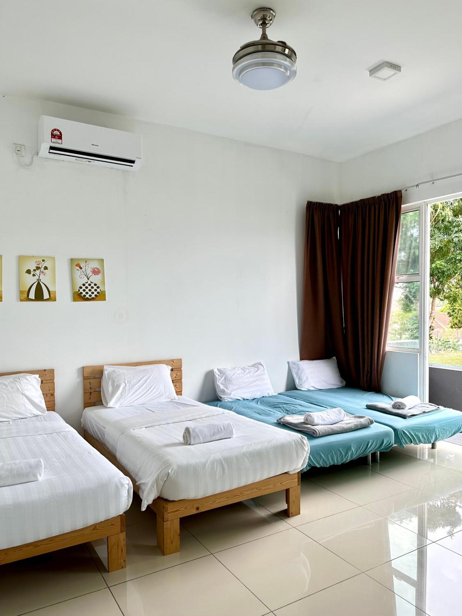 Villa Fun 6rm 12 To 22 Pax Wifi Netflix Bbq Steamboat Games Water Park