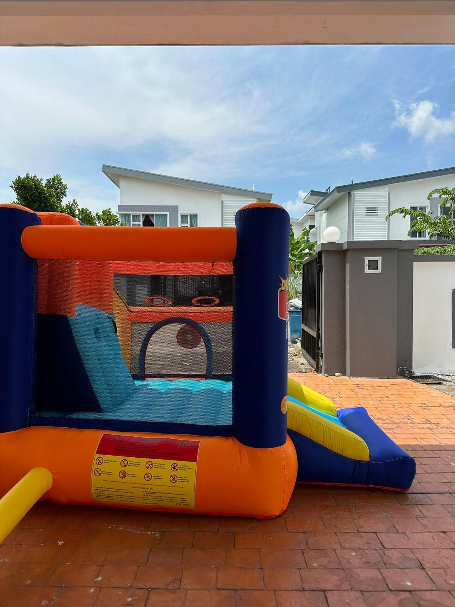 Fun 6rm 12 To 22 Pax Wifi Netflix Bbq Steamboat Games Water Park Desaru