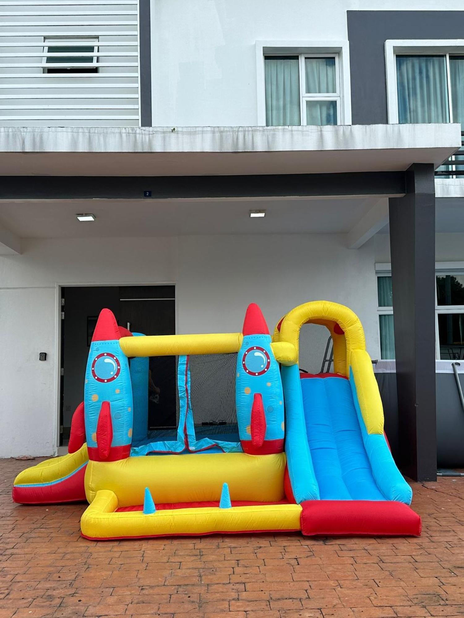 Fun 6rm 12 To 22 Pax Wifi Netflix Bbq Steamboat Games Water Park Villa *