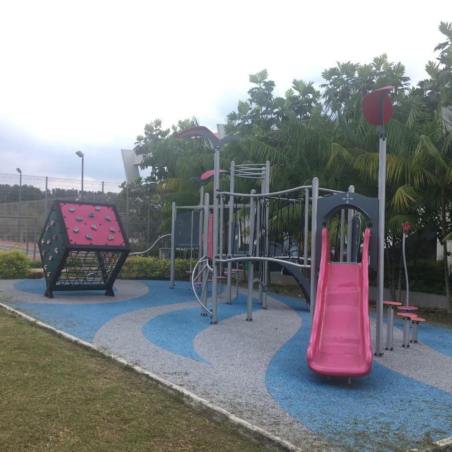 Fun 6rm 12 To 22 Pax Wifi Netflix Bbq Steamboat Games Water Park Villa *